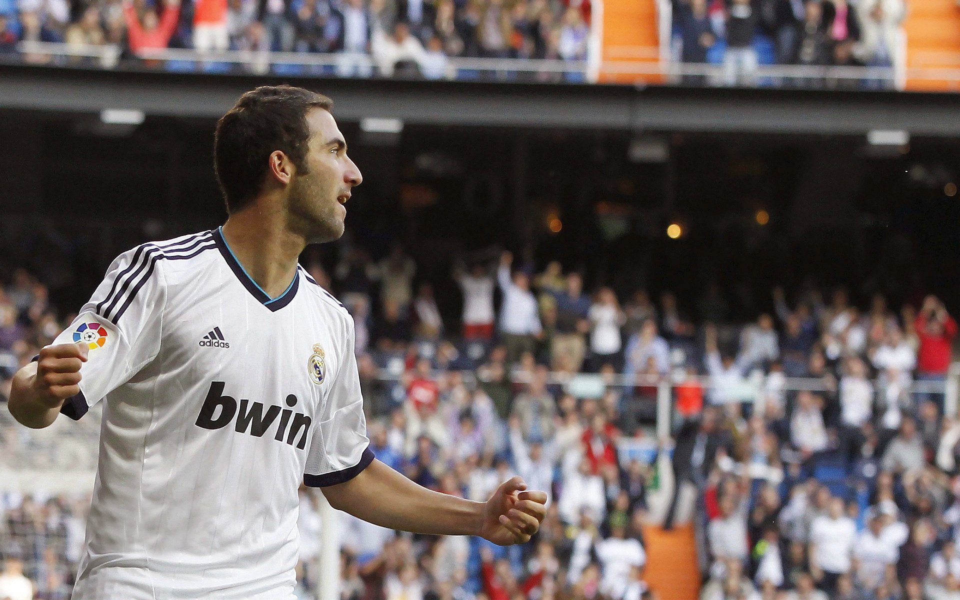 赛道与球场，决胜时刻的王者之心